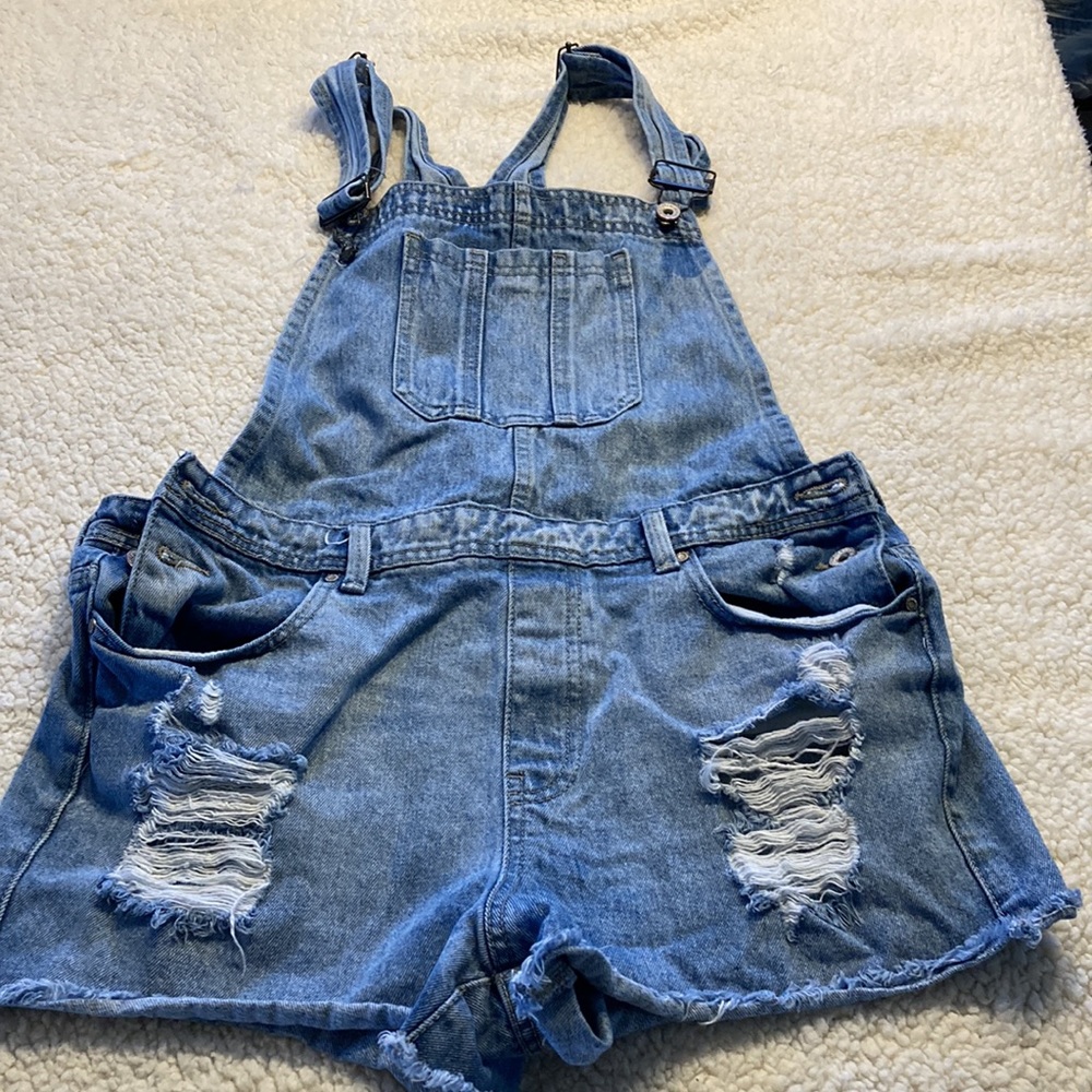 Forever 21 distressed bib shorts